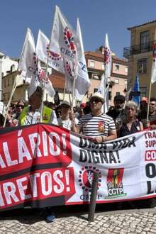 Greve geral: milhares de trabalhadores protestam contra o pacote laboral em Lisboa